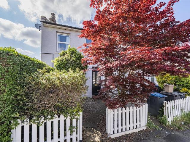 House for sale in New Malden, Greater London