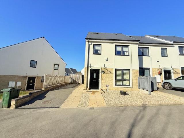 House for sale in Baildon
