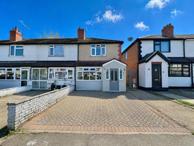House for sale in Yeading, Greater London