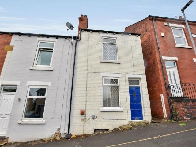 House for sale in Wrenthorpe, West Yorkshire