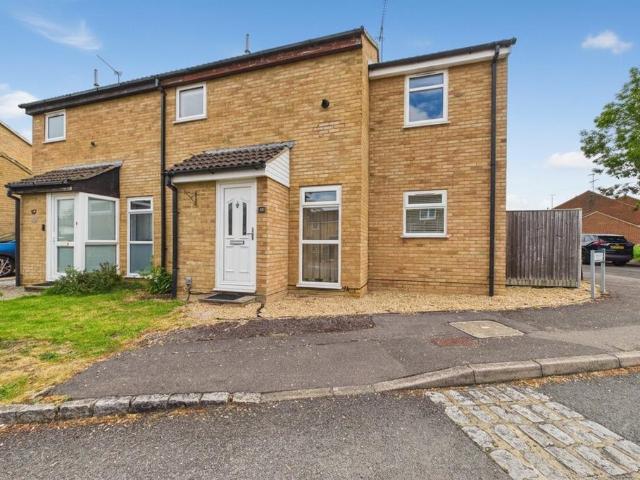 House for sale in Emmbrook, Wokingham