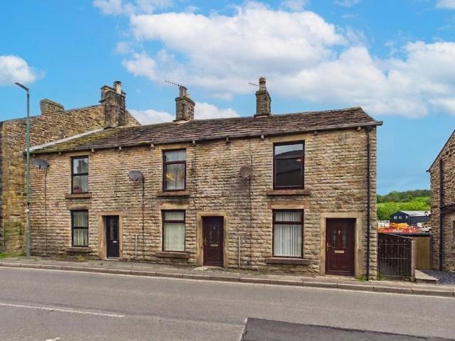 House for sale in Wash, Charlesworth