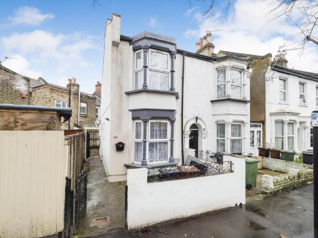 House for sale in Leyton, Greater London