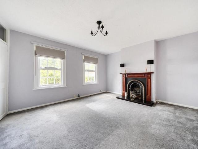 House for sale in Greater London