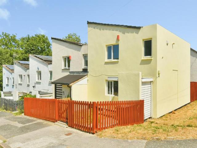 House for sale in Austin Farm, Mount Wise