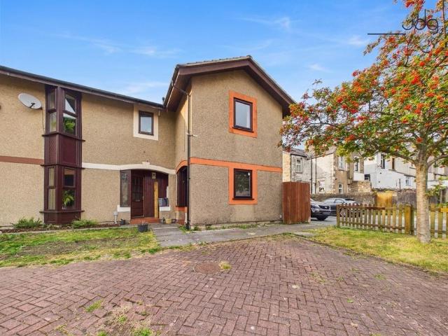 House for sale in Greaves, Bare