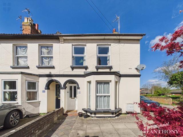 House for sale in Victoria Park, Aylesbury