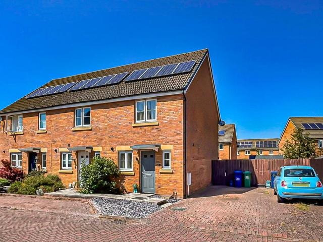 House for sale in Watermead, Pamington