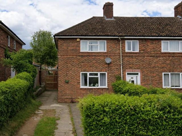 House for sale in The Slade, Oxfordshire