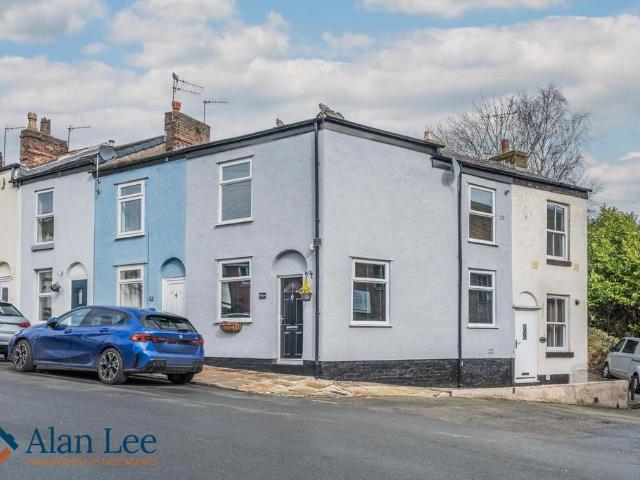 House for sale in Bollinbrook, Macclesfield