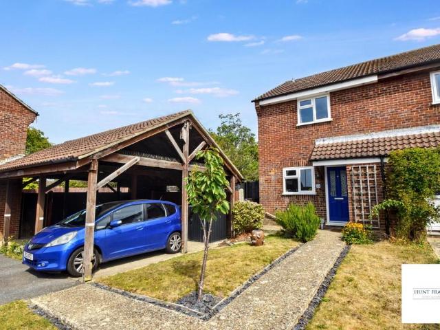 House for sale in Friday Street, Eastbourne
