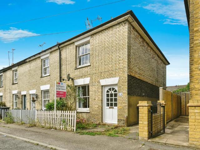 House for sale in Kings Hill, Colliers End