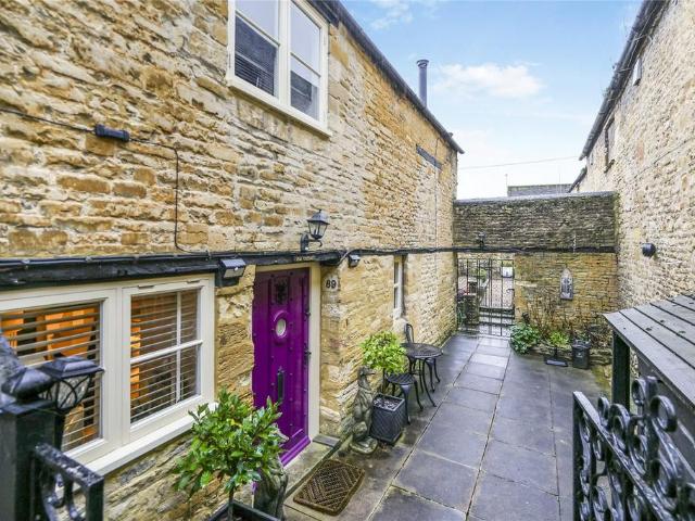 House for sale in Black Bourton, Oxfordshire