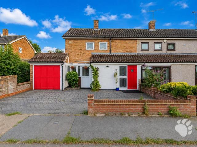 House for sale in Lee Chapel, Essex