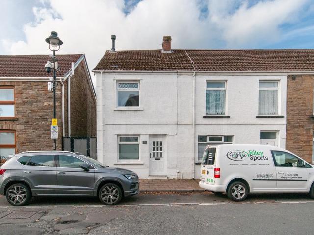 House for sale in Ystradgynlais