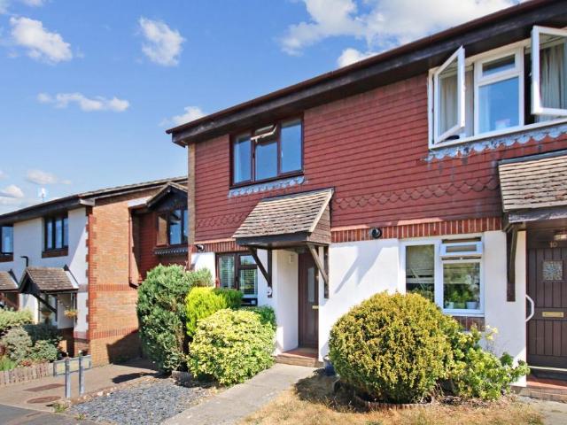 House for sale in Perryfields, West Sussex