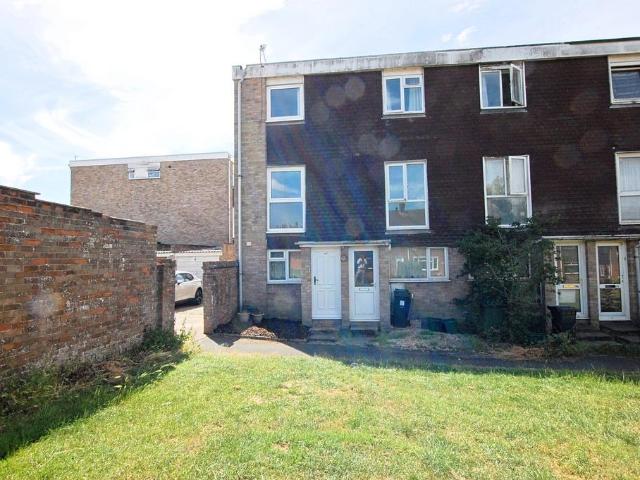 House for sale in Oldland, South Gloucestershire