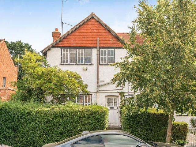 House for sale in London Borough of Ealing, Perivale