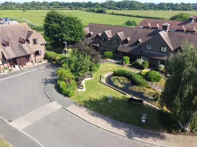House for sale in Alveston