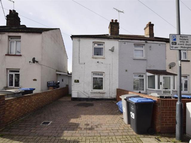 House for sale in Sudbury, Greater London