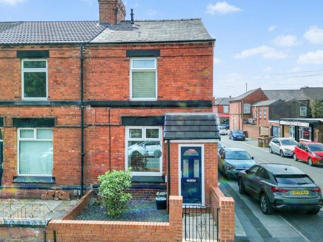 House for sale in Denton's Green, St Helens