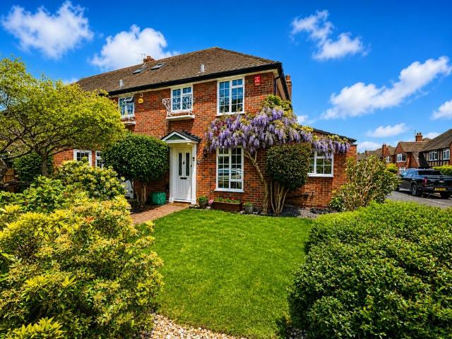 House for sale in Eastcote, Greater London