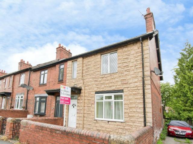 House for sale in Whitwood, West Yorkshire