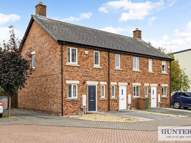House for sale in Edison Fields, Leeds