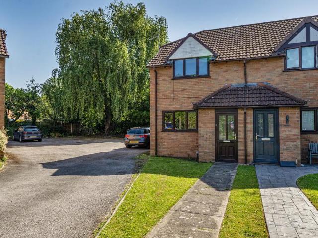 House for sale in Pulford, Cheshire
