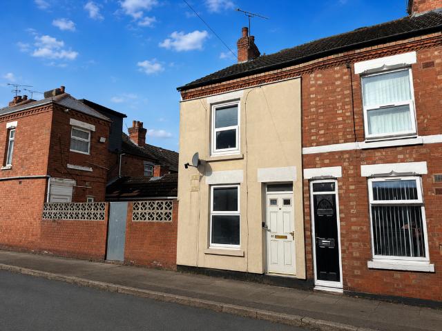House for sale in Ball Hill, West Midlands