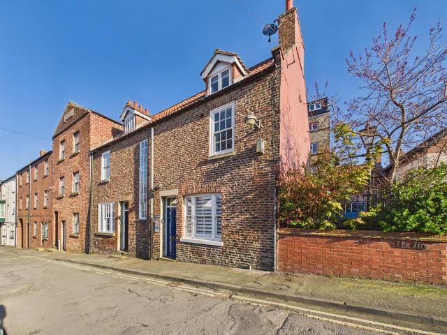 House for sale in Whitby, North Yorkshire