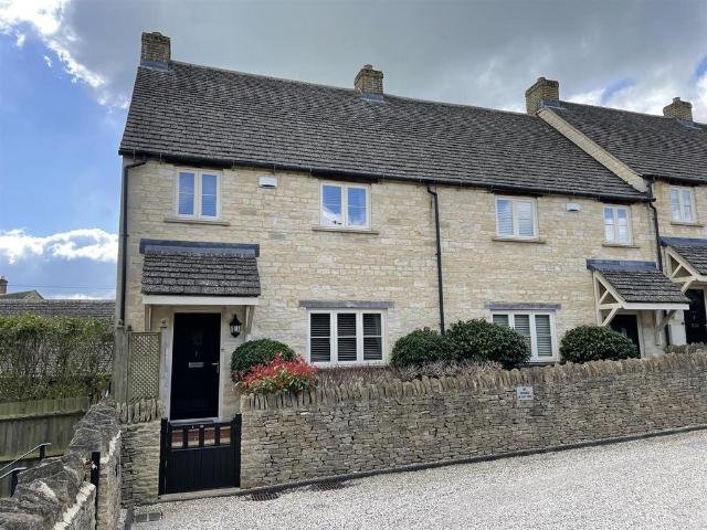 House for sale in Fossebridge, Gloucestershire