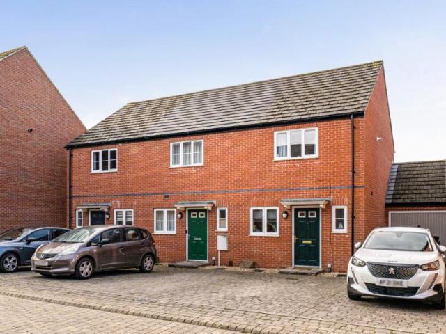 House for sale in Devizes, Wiltshire