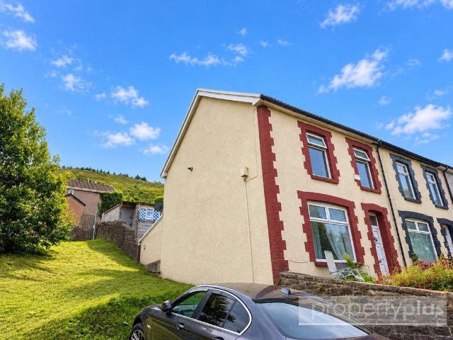 House for sale in Llwynypia, Wales