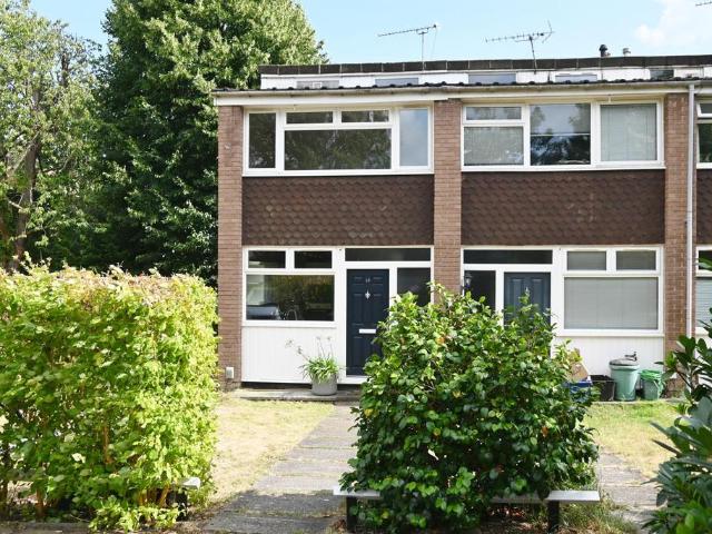 House for sale in Strawberry Hill, Greater London