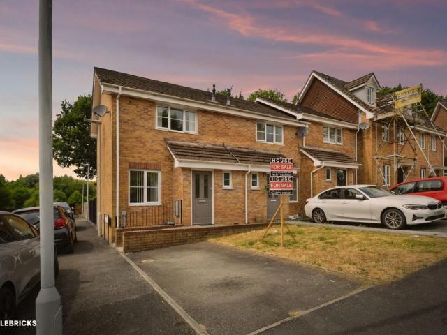 House for sale in Llansamlet, Tregof