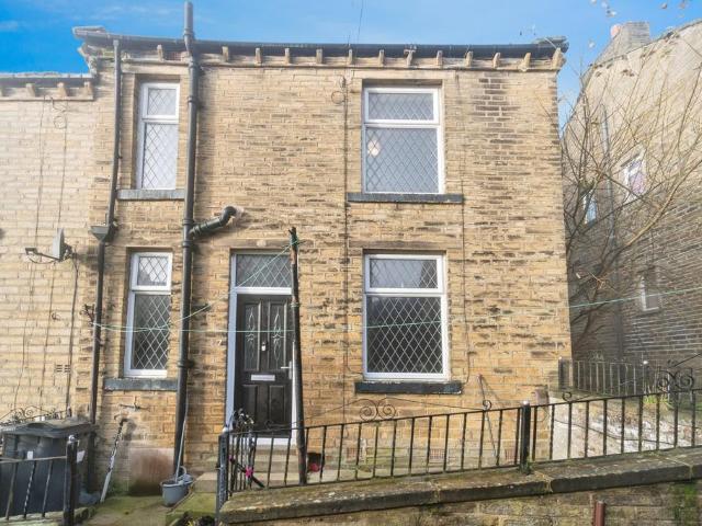 House for sale in Thornton, West Yorkshire