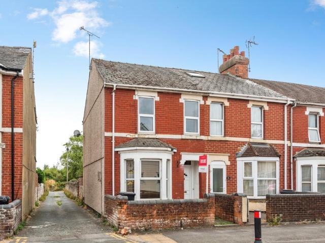 House for sale in Ferndale, Swindon