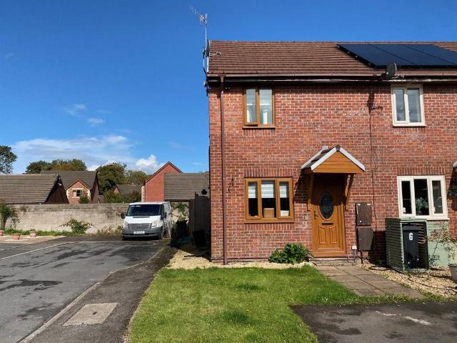 House for sale in Cimla, Neath
