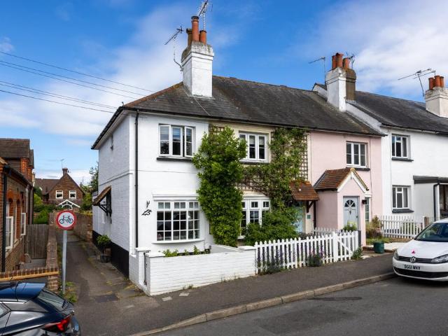 House for sale in Boxgrove, Guildford