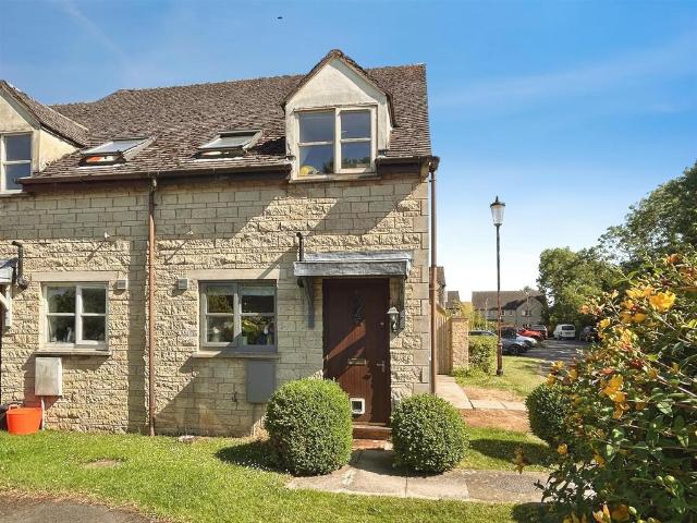 House for sale in Fossebridge, Gloucestershire