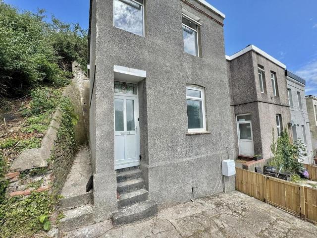 House for sale in Waun-wen, Nangreaves