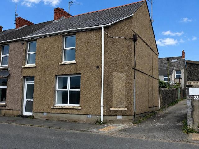 House for sale in Milford Haven, Wales