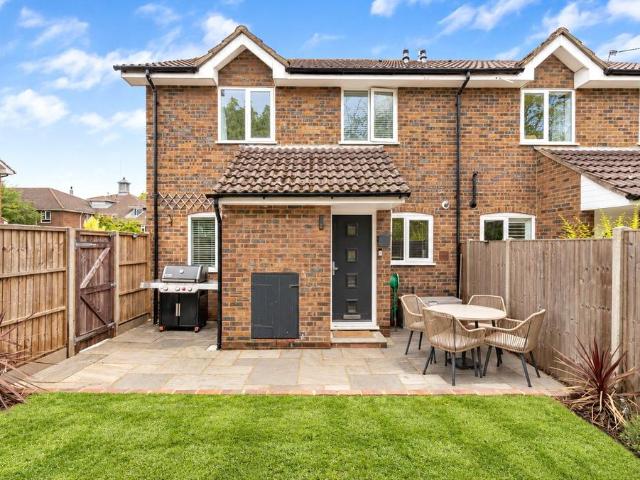 House for sale in Merrow, Guildford