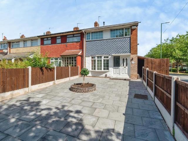 House for sale in Bloxwich, West Midlands
