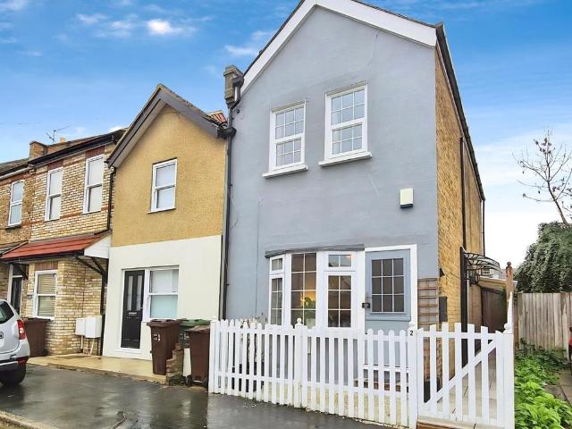 House for sale in The Wrythe, Greater London