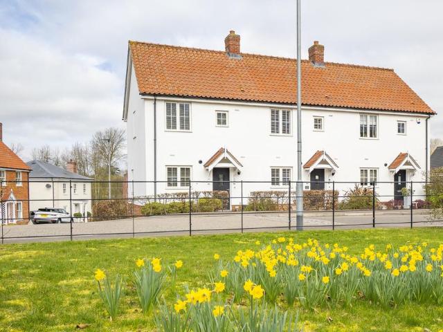 House for sale in Chelmondiston, Suffolk