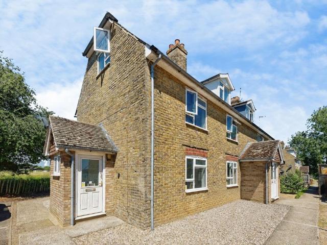 House for sale in Throwley Forstal, Oad Street