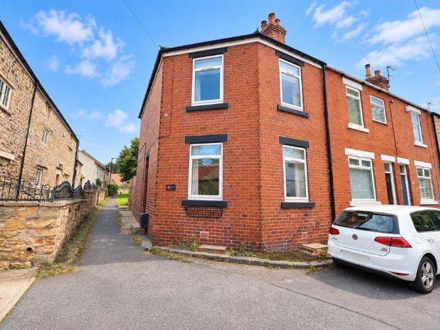 House for sale in Harlington, South Yorkshire