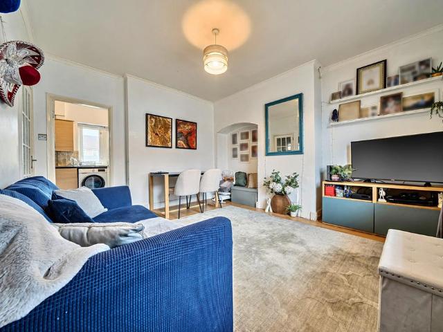 House for sale in London Borough of Lewisham, Greater London